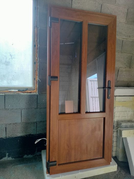 Ușa termopan exterior