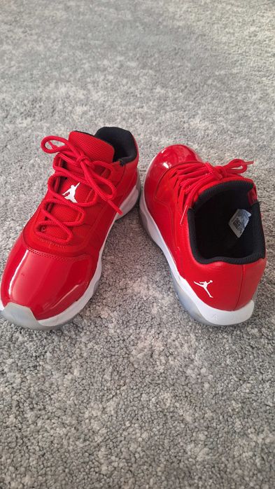 Sneakers Nike Air Jordan 11 CMFT LOW