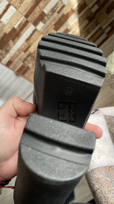 Vand pantofi toc gros