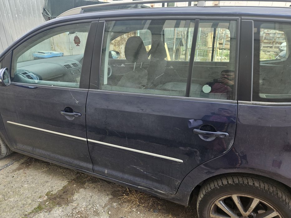 usa stanga spate  volkswagen touran - motorina 2012