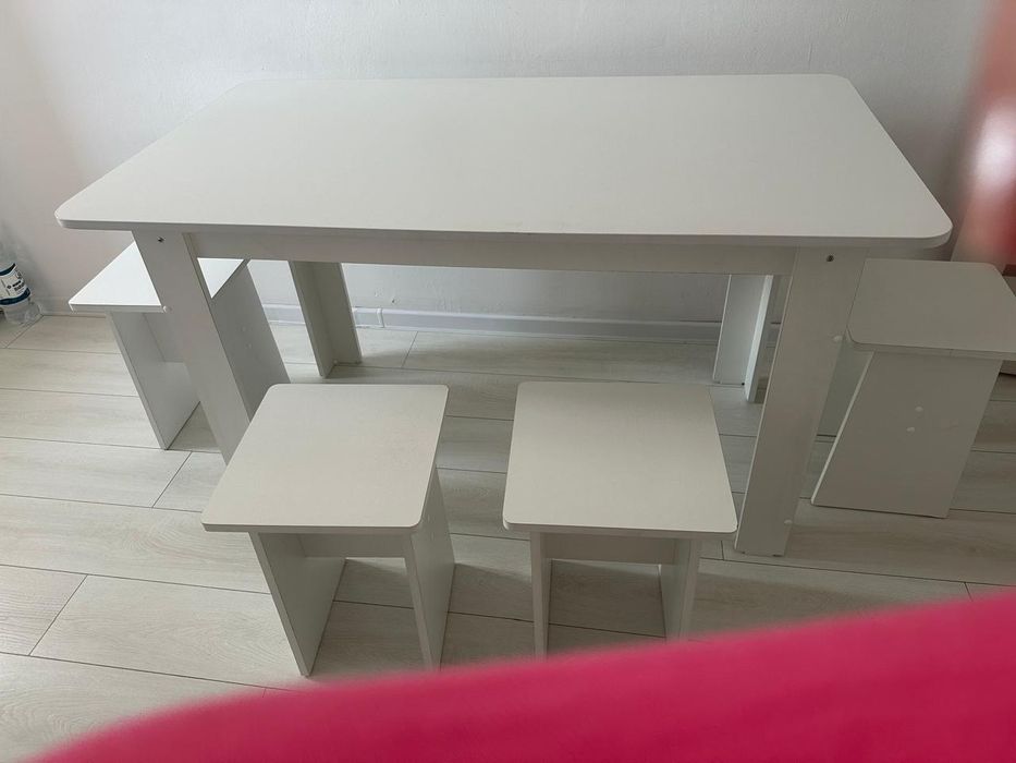 Продаю срочно новый стол