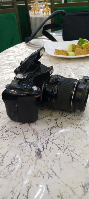 Nikon 5100d sotiladi