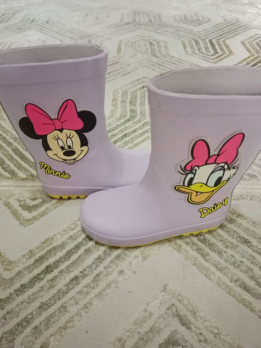 Продам сапожки на девочку