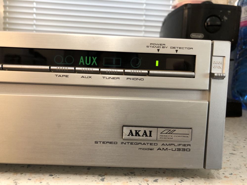 Akai AM-U330 Стерео