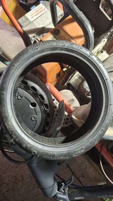 Dezmembrez trotineta electrica xiaomi mi3