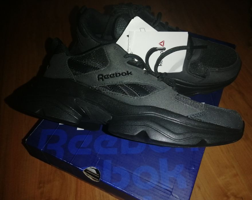 Reebok маратонки