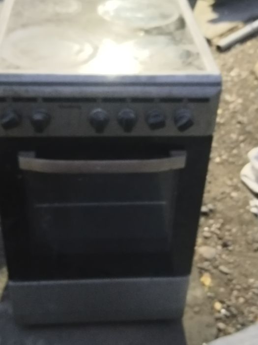 Продам электроплиту в рабочем состоянии