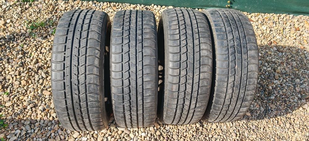 Anvelope de iarna cu jante de tablă