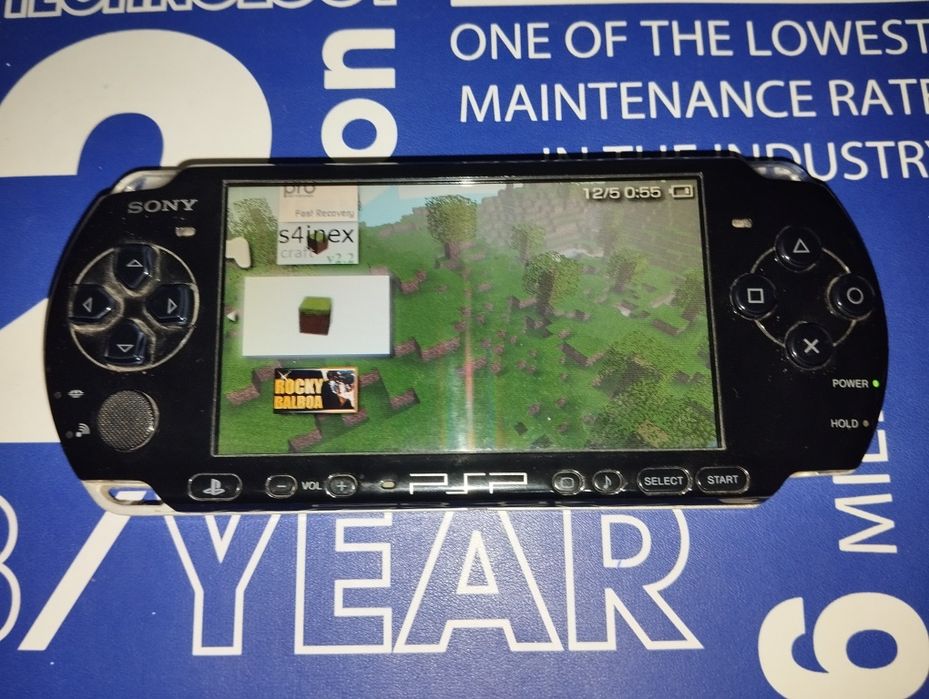 Psp holati juda zor oyinlari kop 8gb memory stick bor