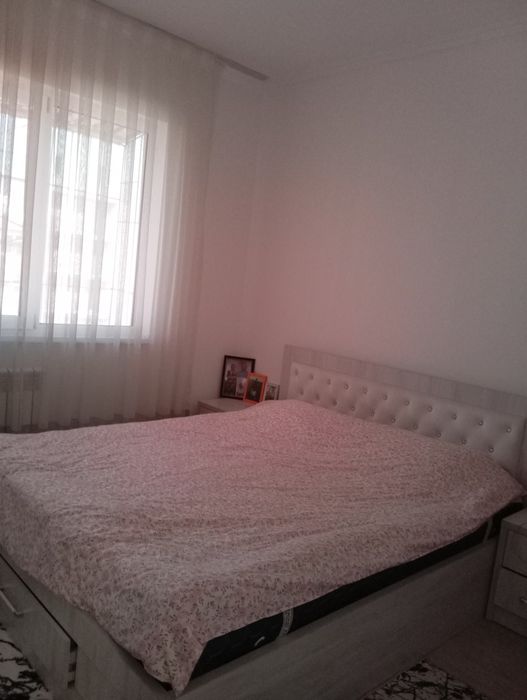 Срочно продам спальный мебельный гарнитур