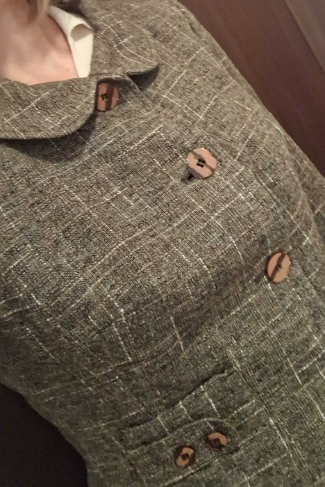 Дамско сако в кафяво