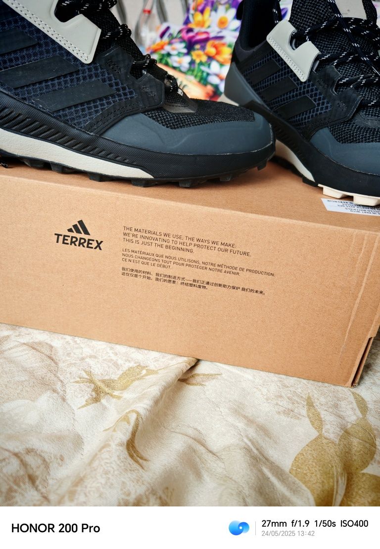Маратонки Adidas terex