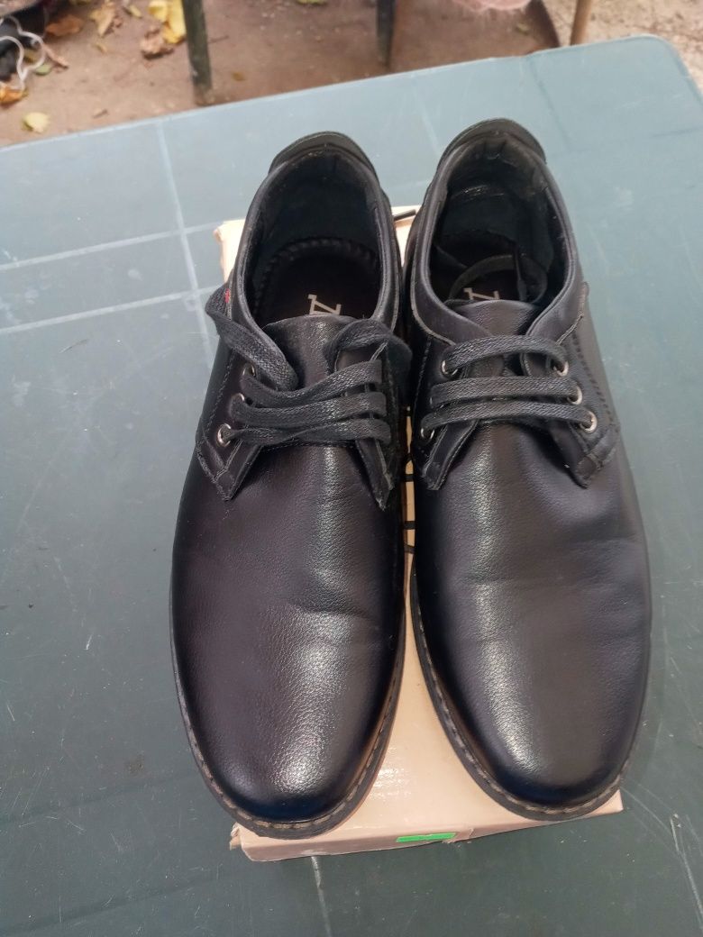 Обувки за момче(черни)