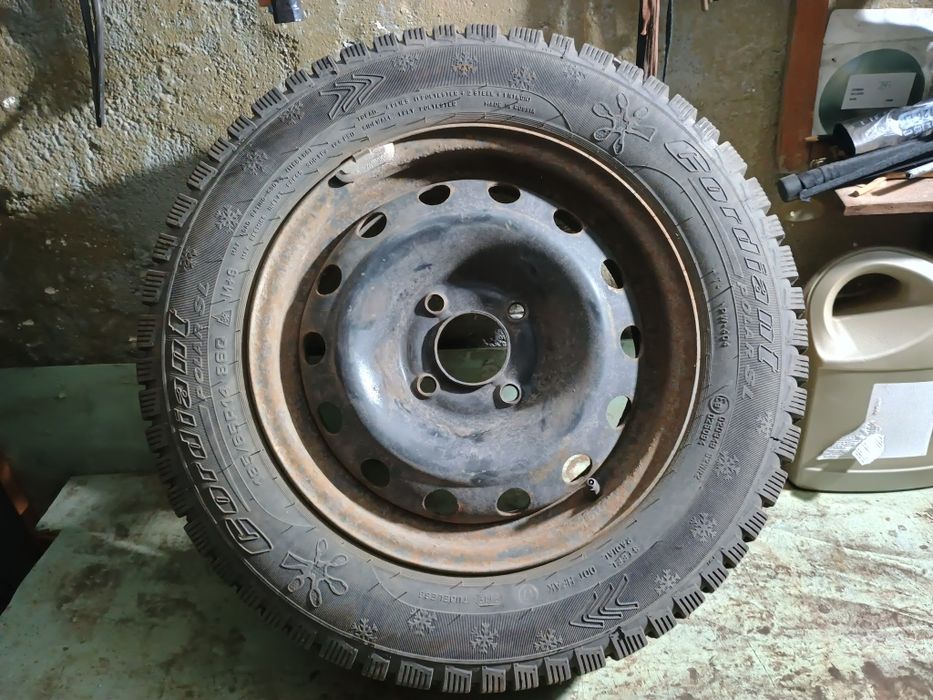 Джанти със зимни гуми за Пежо 14''