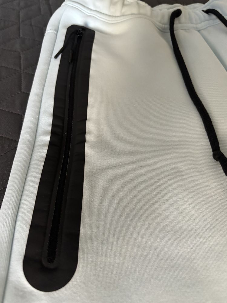 Nike tech fleece къси гащи
