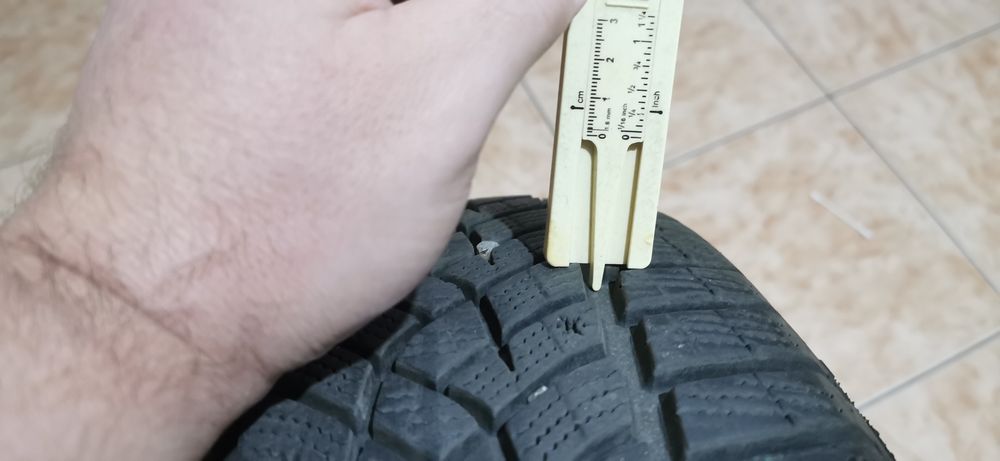 Vand anvelope de iarna Goodyear 215/55R17