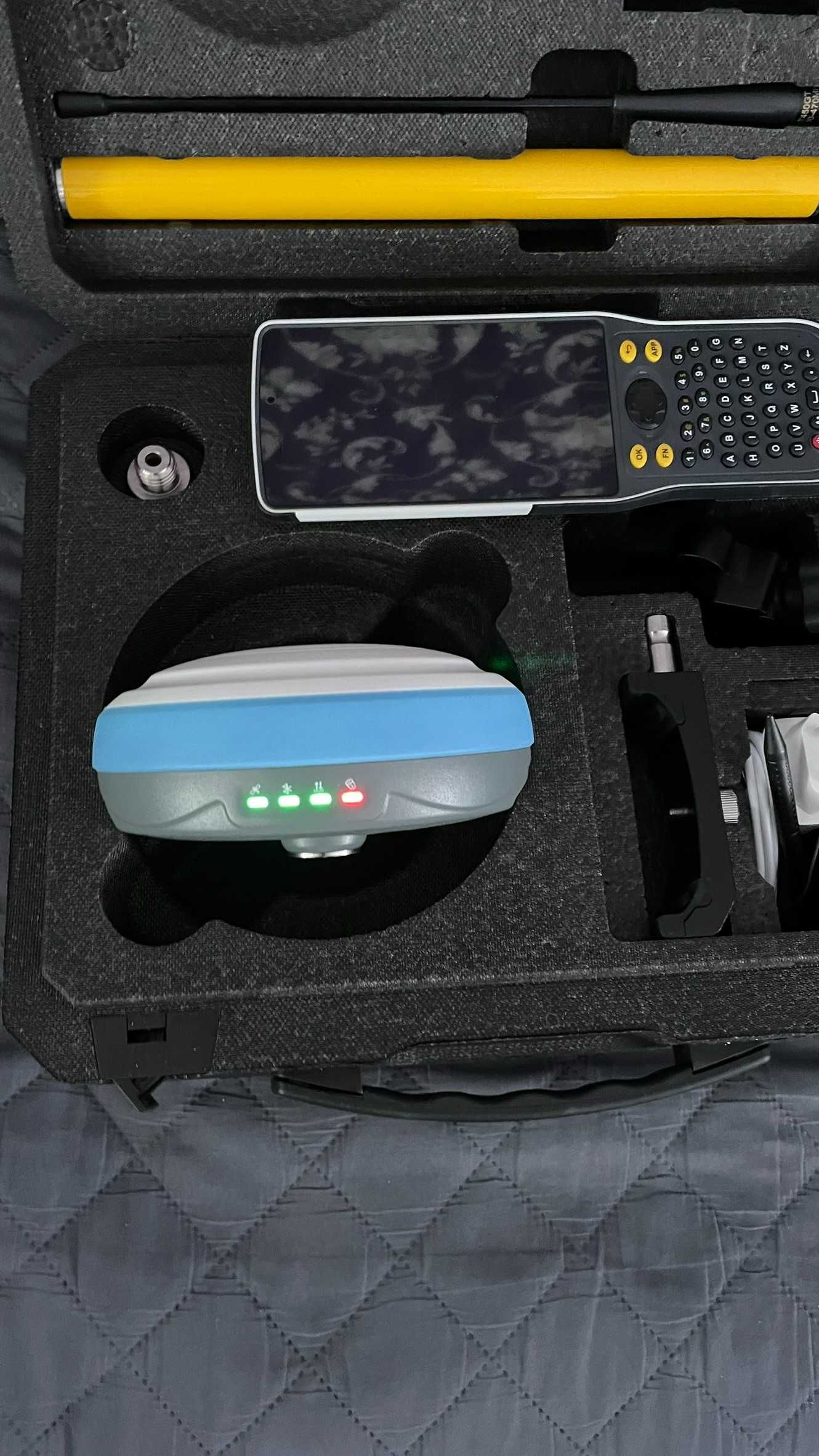 Sistem TOPNAV T300 GNSS Gnss 1408 canale GPS RTK cu IMU 60gr.