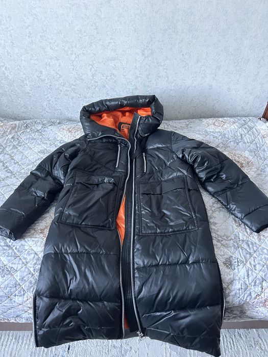 Продам Женский пуховик