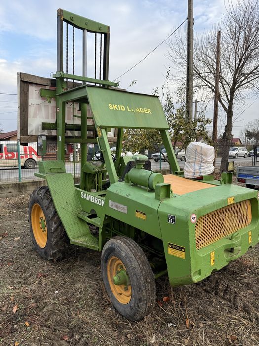 Vand Stivuitor pentru teren accidentat