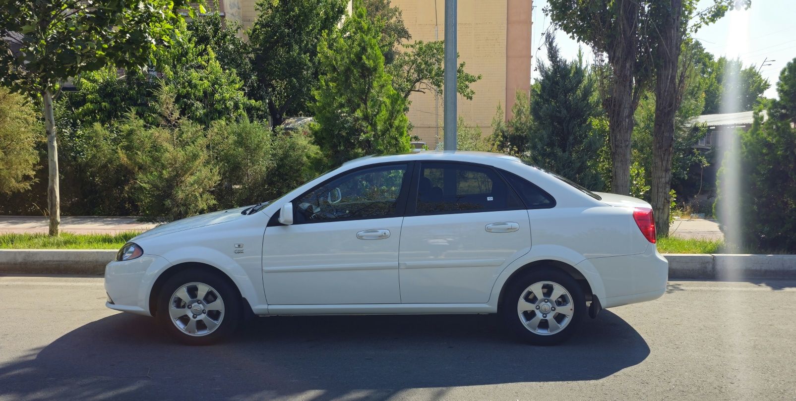 Gentra 3 A/T full pozitsiya lyuk, Abs va magnitafon bor