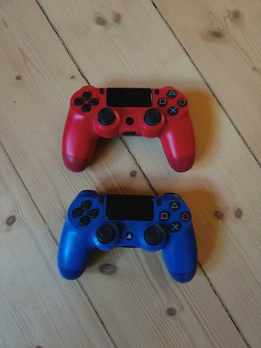 PlayStation 4 Slim - комплект с контролери и 6 игри