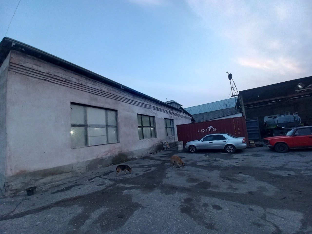 Joy ijaraga beriladi, Manzil Farg'ona shaxar Beshboladagi avtooyna old