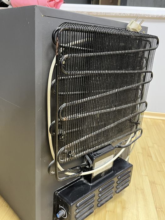 Мини бар хладилник