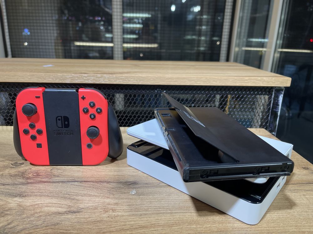 Игровая консоль Nintendo Switch OLED, 8070/А10