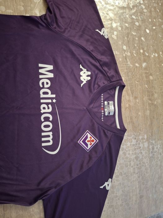 Футболен екип на FIORENTINA