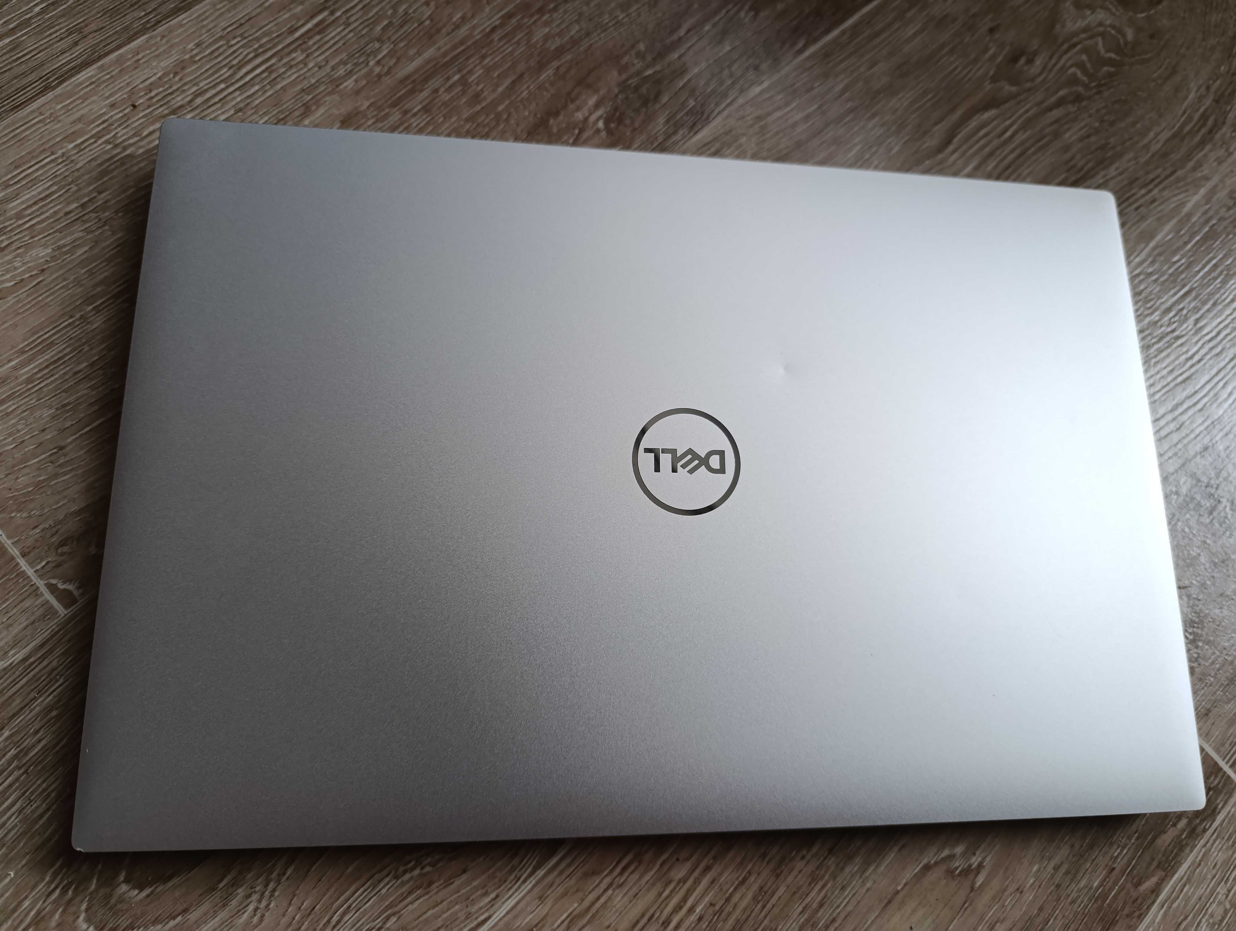 *Гаранция* Dell XPS 17 9720, i7-12700H, RTX 3050, 32 GB RAM, 1TB SSD