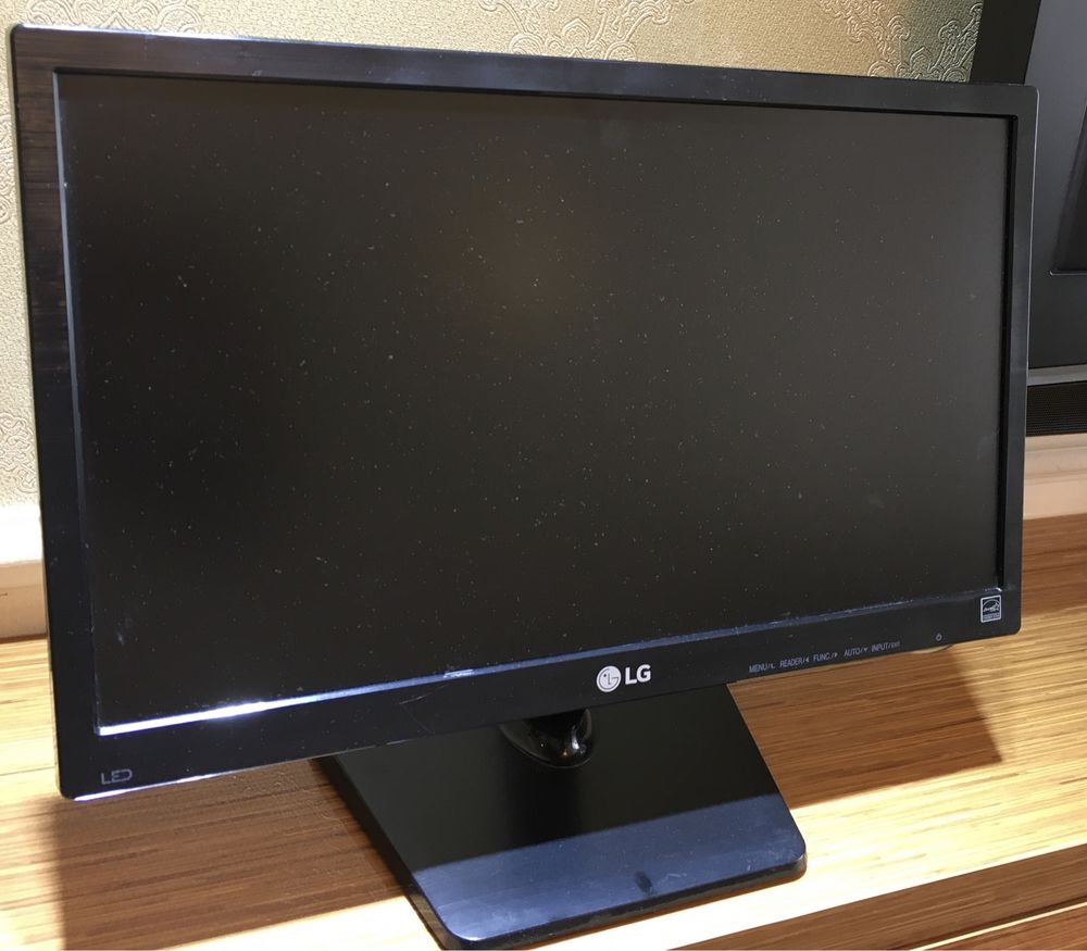 монитор LG для компьютера 19 дюймов ЖК