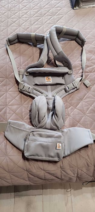 Ергономична раница за бебе