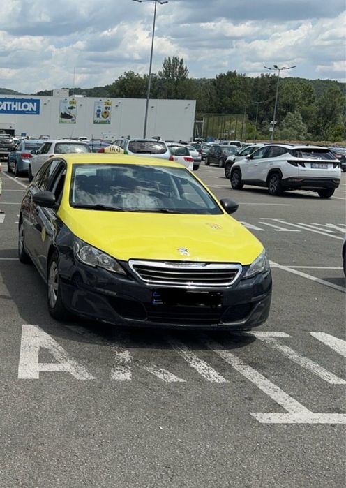 Vand licenta taxi cu masina