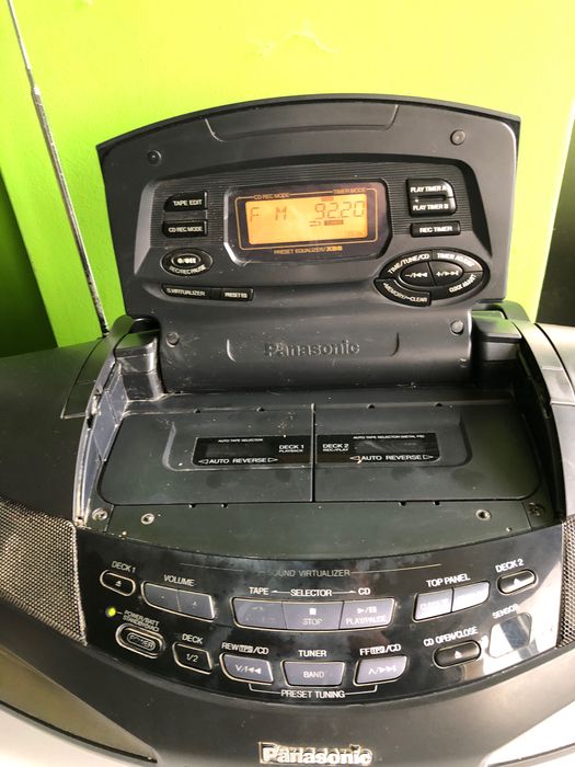 Radio casetofon cu cd Panasonic RX-ED 77