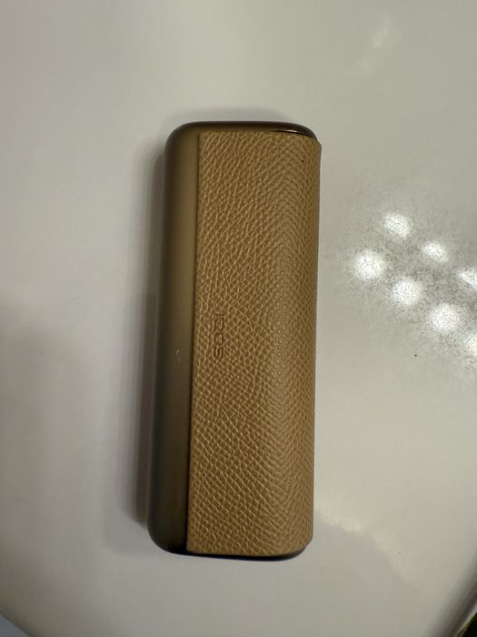Iqos tip portofel auriu gold  tigare electronica