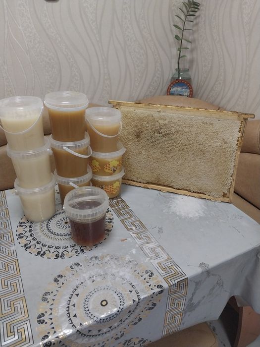 Продаю мёд свежий этого года,с собственной пасики.Оптом и в розницу..