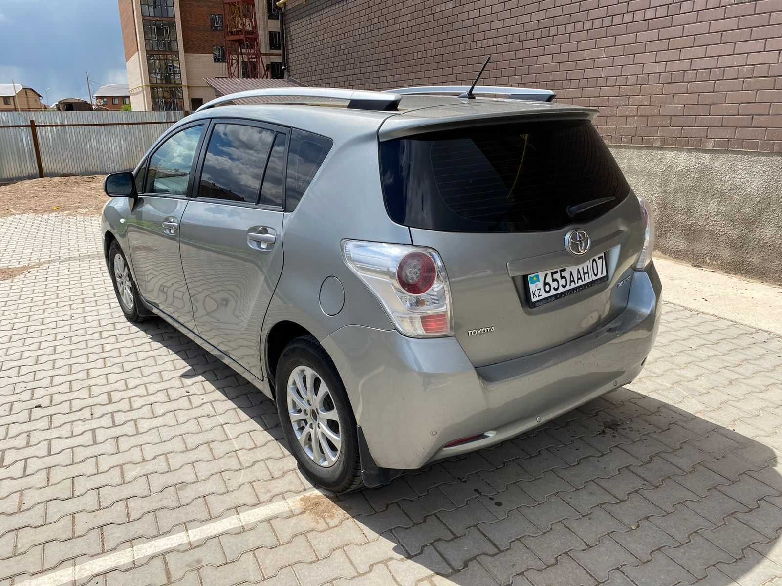 Тойота Toyota verso