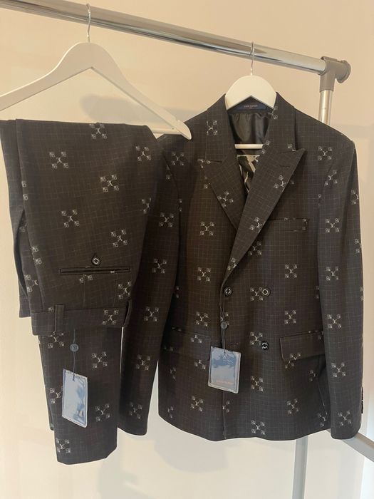 Costum barbati elegant Louis Vuitton
