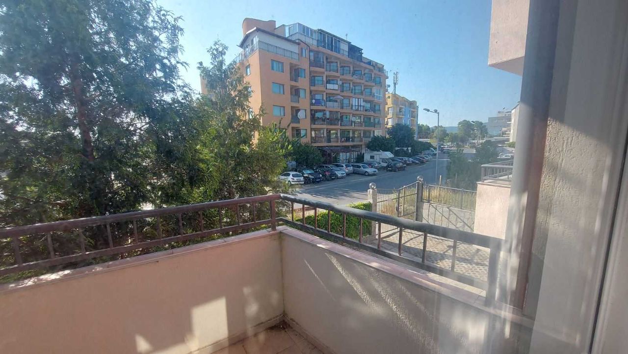 Продава се Едностаен апартамент в к.к. Слънчев бряг - 382 кв.м за 121 €/кв.м - Снимка #6