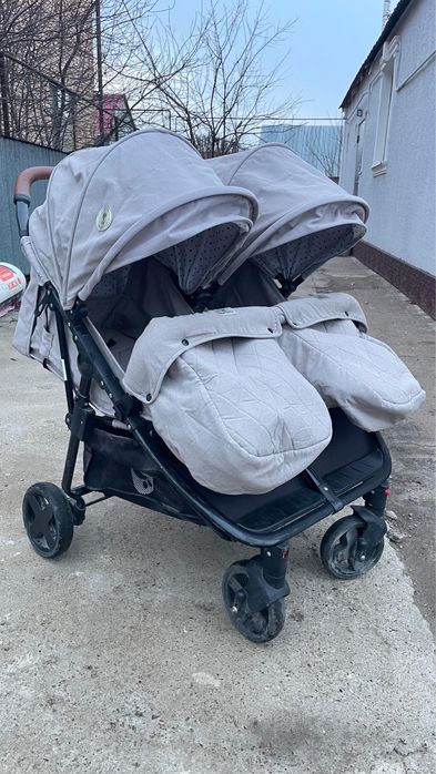 Продам коляску для двойни