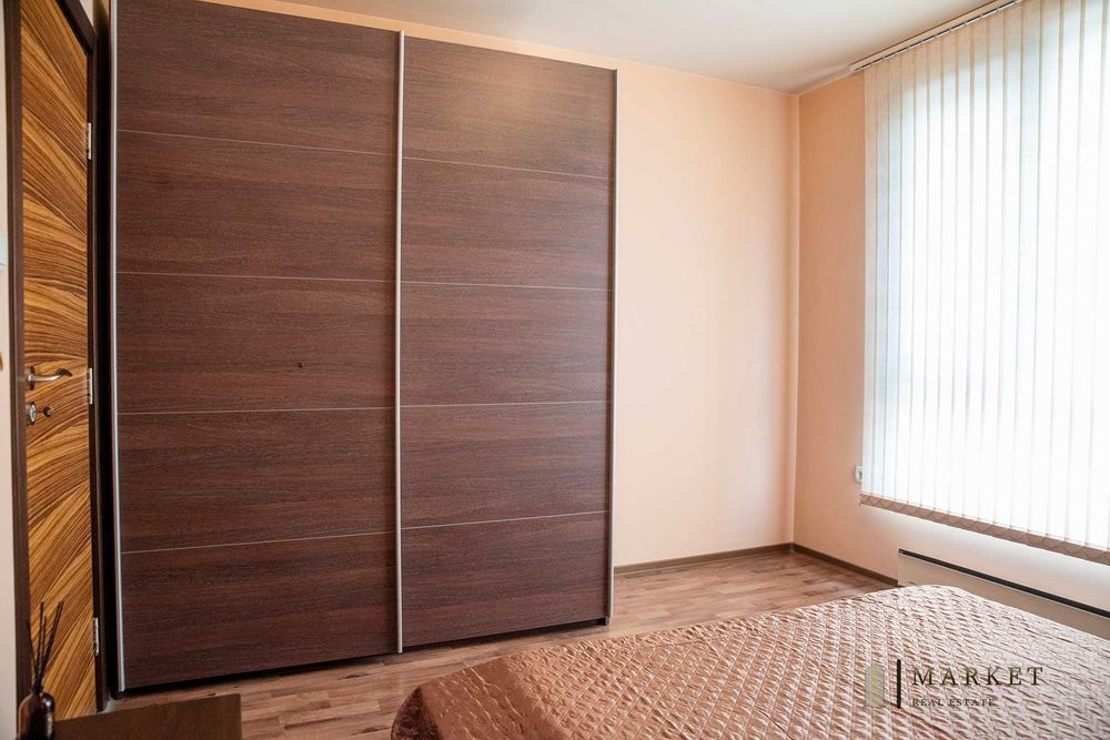 Продава се Тристаен апартамент в Пловдив, Младежки Хълм - 100 кв.м за 1999 €/кв.м - Снимка #6