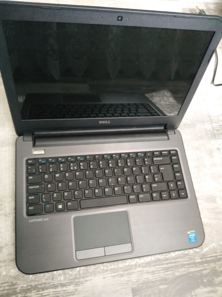 Laptop Dell 3440