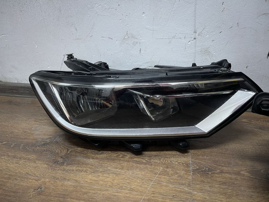 Faruri Far stanga dreapta  VW Passat B8 2015-2020 cod 3G1941006B