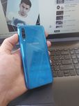 Samsung a50 4/64 gb ideyal aybi yoq