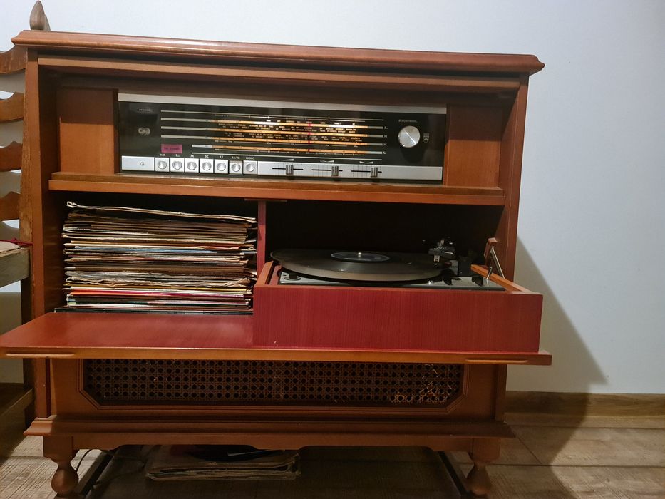Radio grundig și pickup