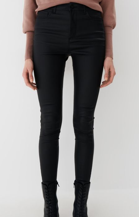 Pantaloni NOI cerati Mohito