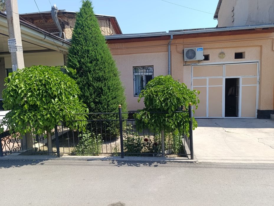 Дом на Яшнабадском раёне,участок 4 соток.