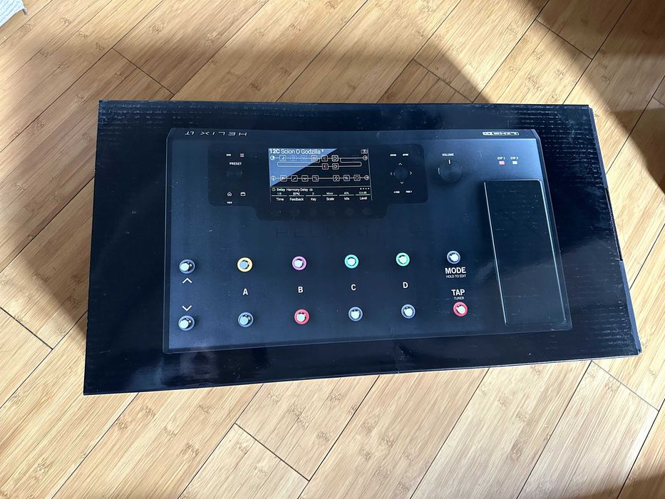Line 6 Helix LT - гитарный процессор, в отличном состоянии