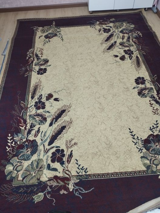 Шерстяной ковер 2.5*3.5 метр, толком не пользовались