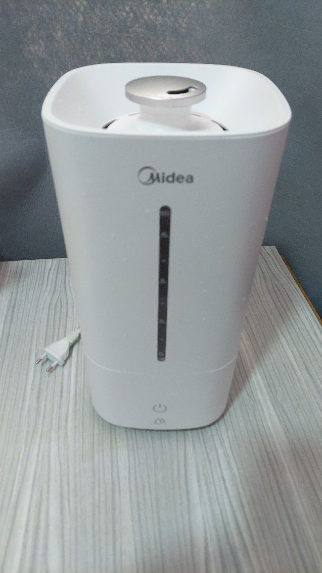 Увлажнитель воздуха MIdea